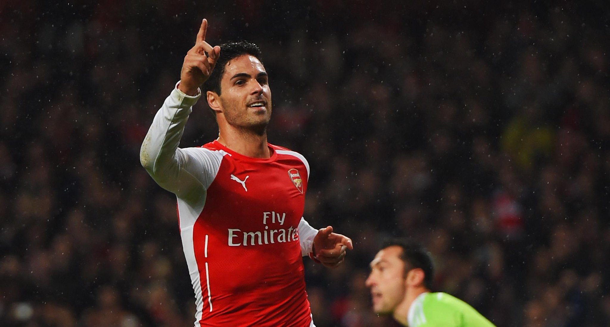 Happy birthday (28), (33), Pierre Wome (36) & Morgan De Sanctis (38)
 