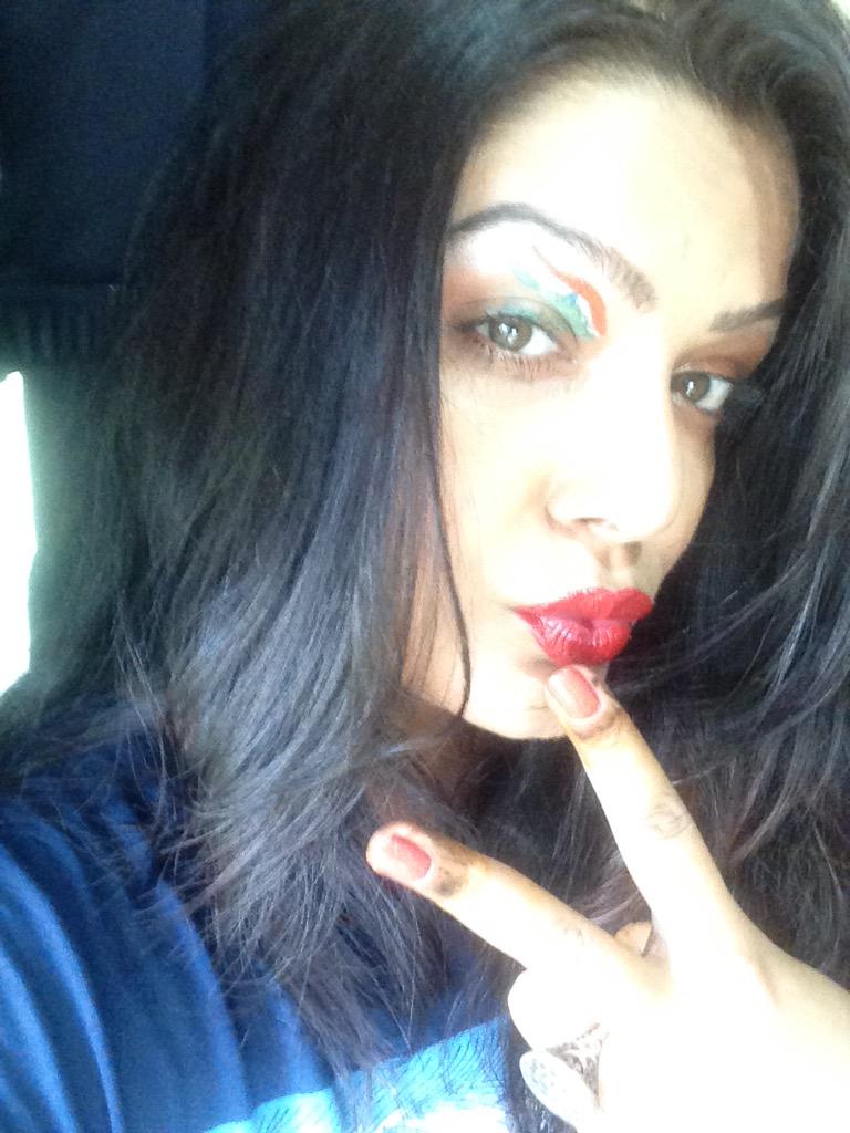 BeingReva tweet picture