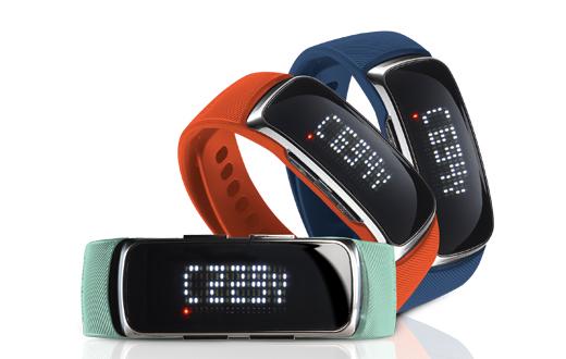 NCG_com's tweet photo. Have you seen the new BB5 GPS wristbands from @GolfBuddyGPS ? Very cool. Find out more >>> http://t.co/Zf33KB5lG5 http://t.co/nfuammvDR8