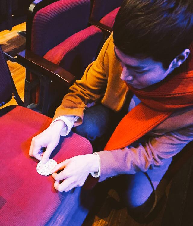 abboccato2015's tweet photo. #아보카토 오늘부터 폴라로이드 이벤트가 시작되는 것 알고 계시죠? 찬호재민이 직접 멘트까지 적은 당첨 스티커를 붙여놓았습니다♥︎ 당첨되신분은 스티커와 티켓을 소지하시고 공연 종료 후 매표소에서 수령하세요 :) http://t.co/Lu6RCc6jm4
