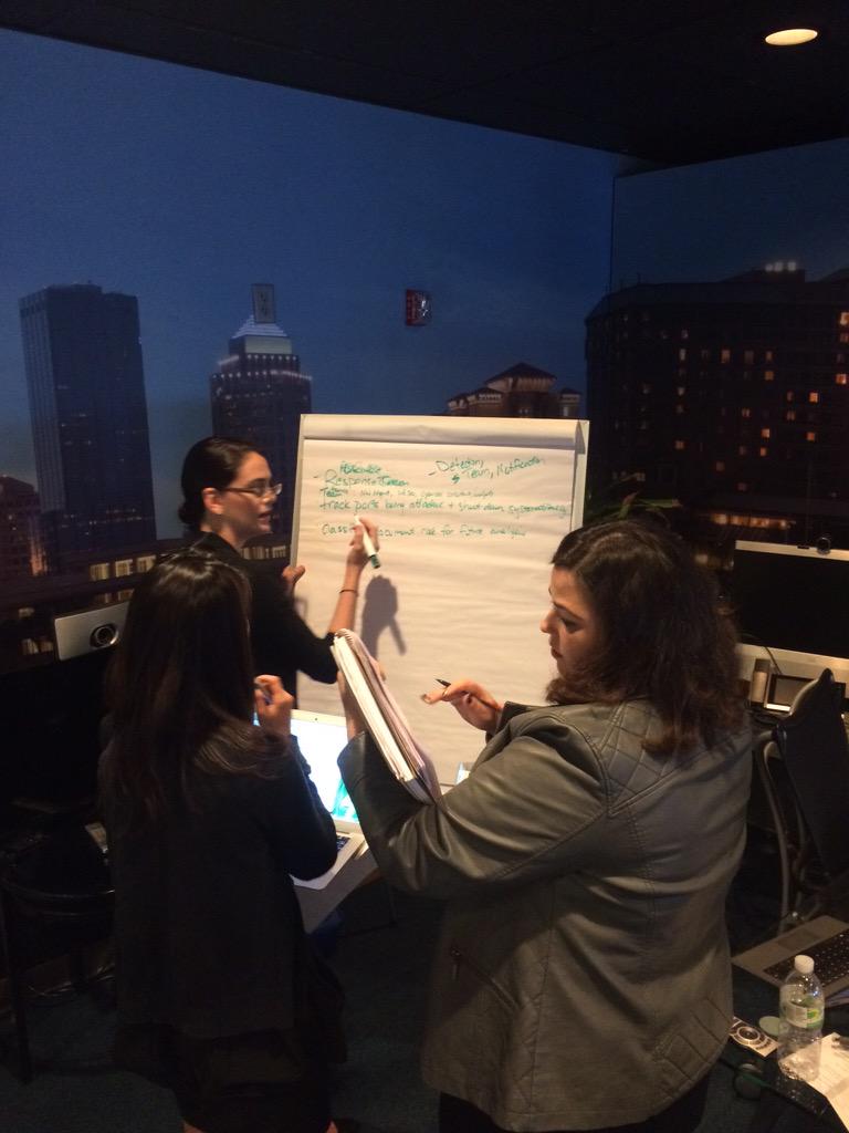 AngieBeltz1's tweet image. #TBTFExLab #spcmedia #Tech_Data students developing World Bank hack response plan.