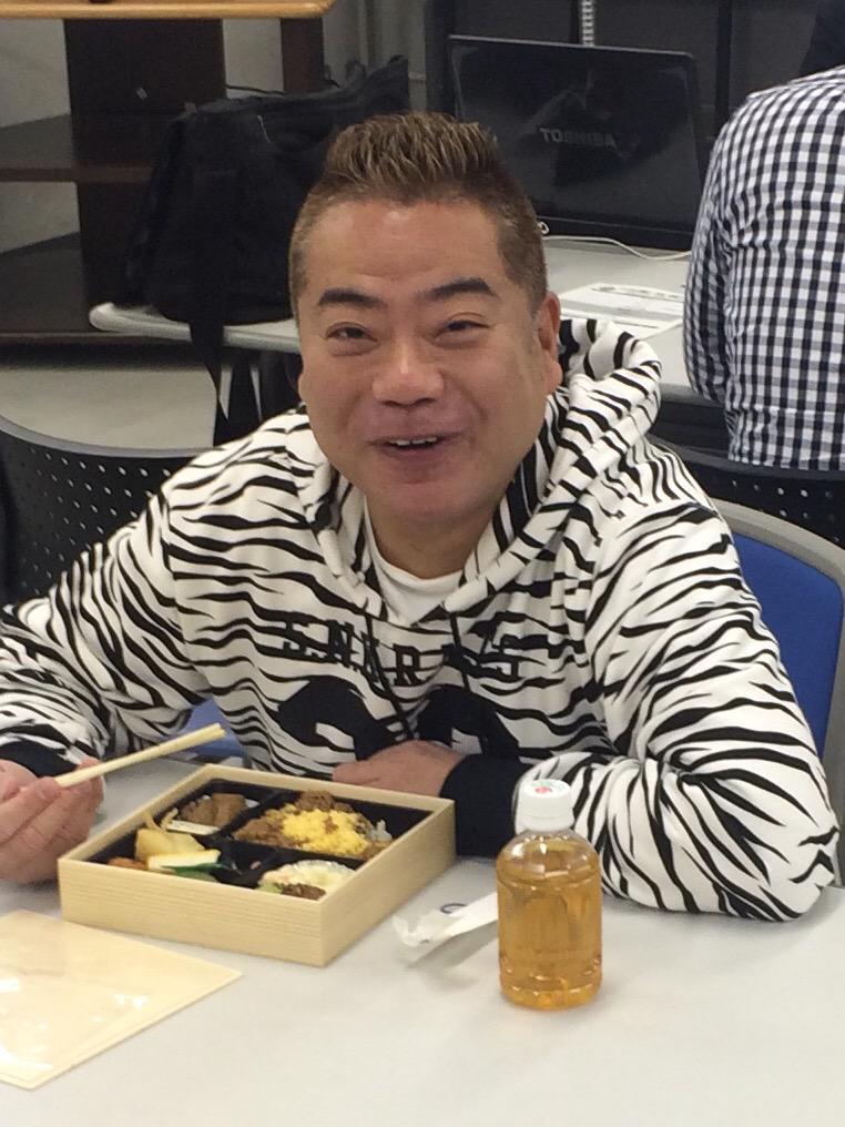 有吉弘行さんによる ４枚たまった 芸人さんシリーズまとめ Togetter