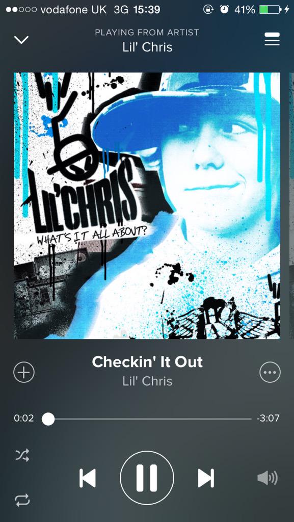 ItzThatKid's tweet image. Wow, lil Chris dies at 24. Scary #checkingitout