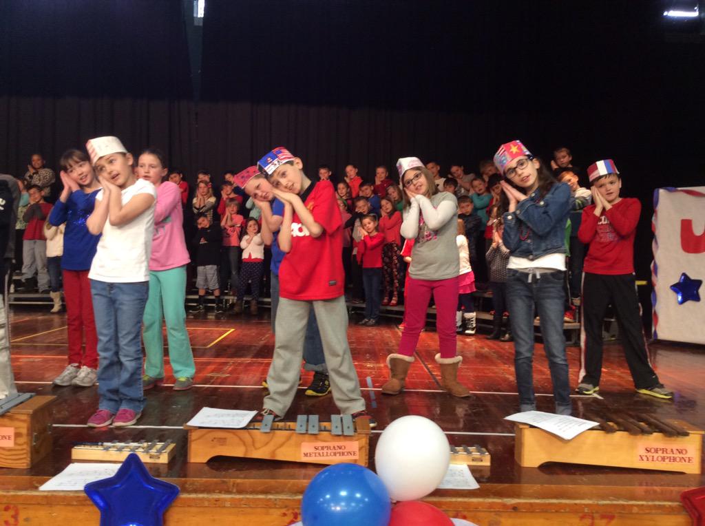Broadway's 3rd graders getting ready for the big show tonight at 7 p.m.