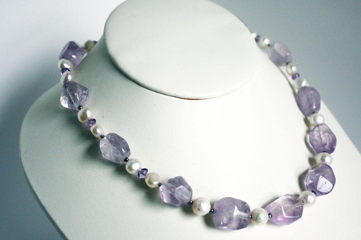 capcitycrafts's tweet photo. Lovely lavender amethyst gemstone necklace #jewelryonetsy #spring_fashion #jewelry #handmade #etsy_today http://t.co/ZxlUkLWG8w