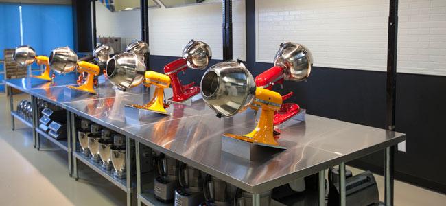 .<a href="/melissacoppel/">melissacoppel</a> and Jean <a href="/jmauboine/">Jean-Marie Auboine</a>’s new classroom in Las Vegas! sogoodmagazine.com/pastry-blog/pa…