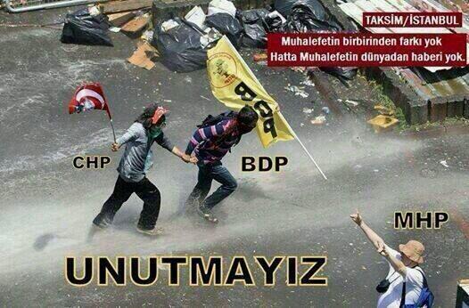 AkpartiGK43's tweet photo. Türkiye'yi Bölmeye Çalışanlar en güzel böyle görüntülenebilirdi! [ #SoruÇalınırHimmetAlınır ] http://t.co/1PemNSJLYs