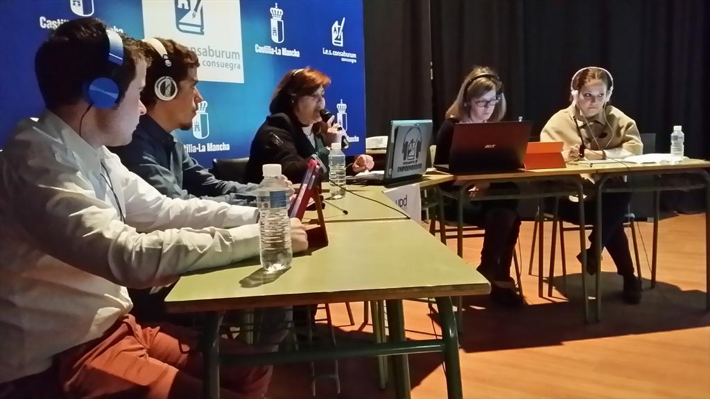 ppenalvera's tweet photo. Fantástica edición de nuestra #radio Pensamiento Emprendedor con @09Startup @ypdteam #impresionante http://t.co/rMI5GS4Yyg