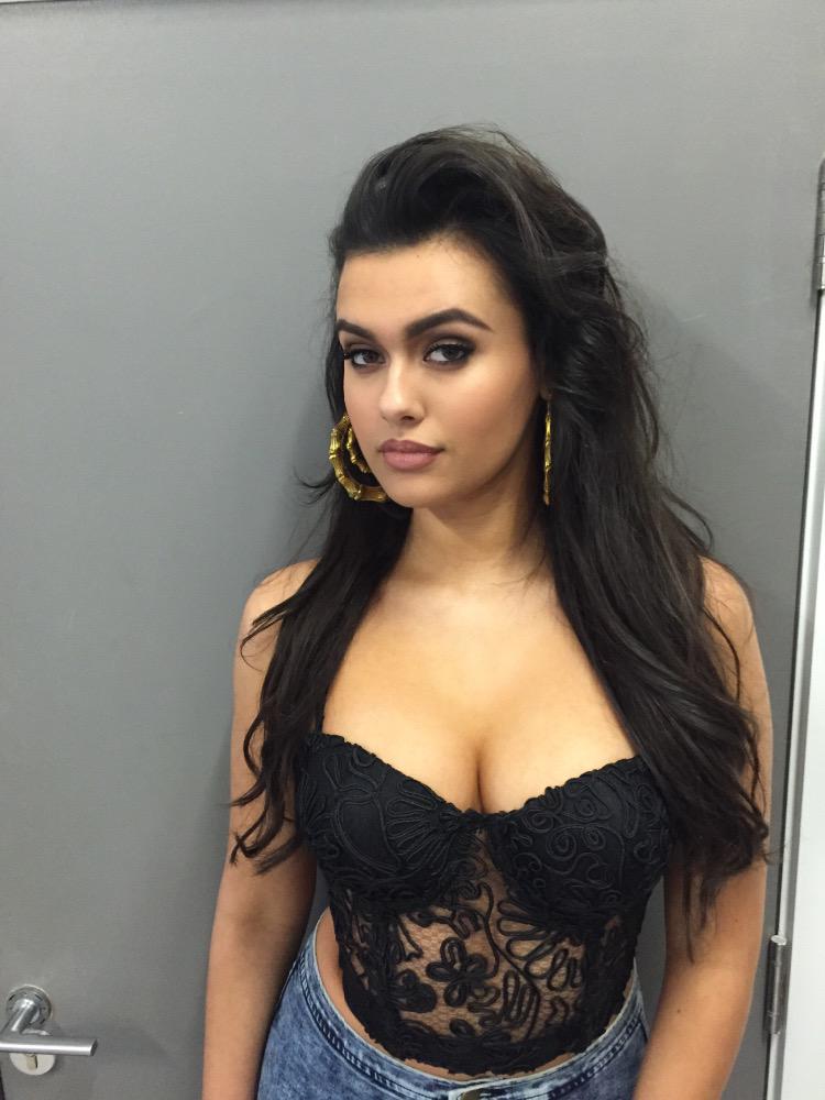 How ju dzoin??? 💅💅💅