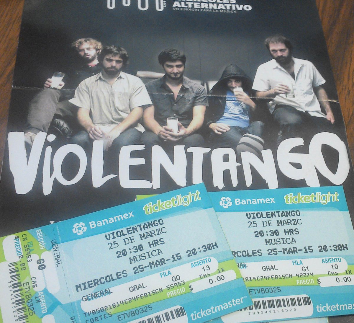 Butaca_UDG's tweet photo. Busca en #Facebook la dinámica para ganar boletos del #MiercolesAlternativo con #Violentango→ http://t.co/FHyhWLa7F2 http://t.co/RP8OwEX1Mp
