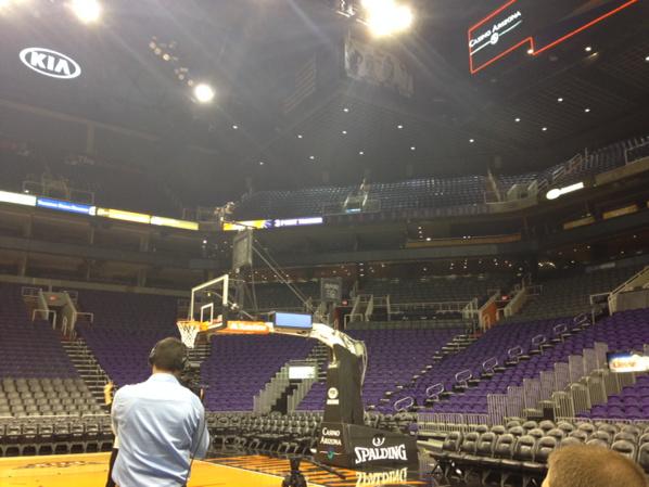 ArizonaEducator's tweet photo. 180,000 lbs in rigging above the court coming in for next event - balance for the grid? #STEM #MCESA #amgradaz http://t.co/OU8W99onKW
