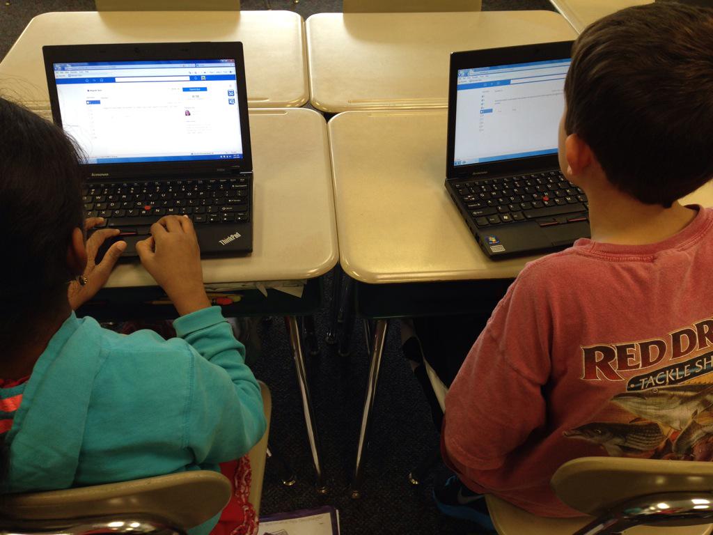 MrsBrem's tweet photo. Using @edmodo to take a magnets quiz. Ss are loving this feature & I'm loving no papers! #sci4P11 #wakek5science http://t.co/3PZW3bFF8U