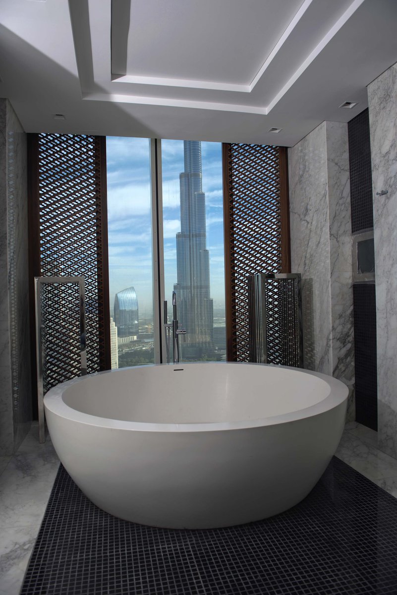 TajHotelDubai's tweet photo. A bath with a world class view can be yours when you stay in the Presidential suite.  #TajDubai http://t.co/ya8AWTwC8R