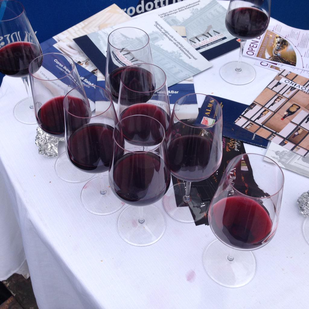 RealLambrusco tweet picture