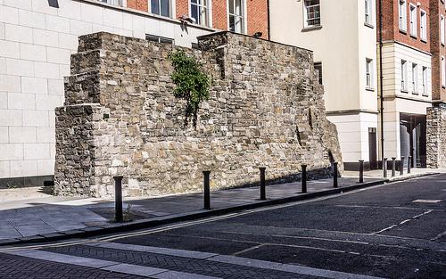 OldeEire's tweet image. I love the old city walls of Dublin. Cornmarket/Lamb Alley #LoveTheLiberties #LoveDublin #Ireland