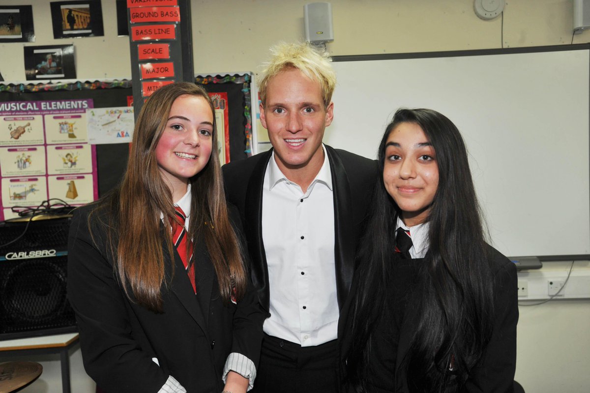 EalingGazette's tweet photo. #madeinchelsea Jamie Laing meets young winners of #rednoseday fundraising competition #Hanwell
http://t.co/KF0dBjz7gA http://t.co/EIKQ4XfI01