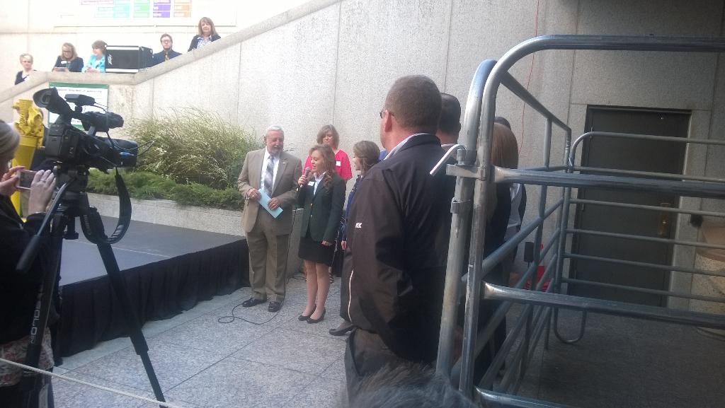 LauraFCS's tweet photo. 4H leaders speaking at TN Ag Day on the Hill about the importance of 4-H in their lives #TN4-H http://t.co/A3eQo3x318