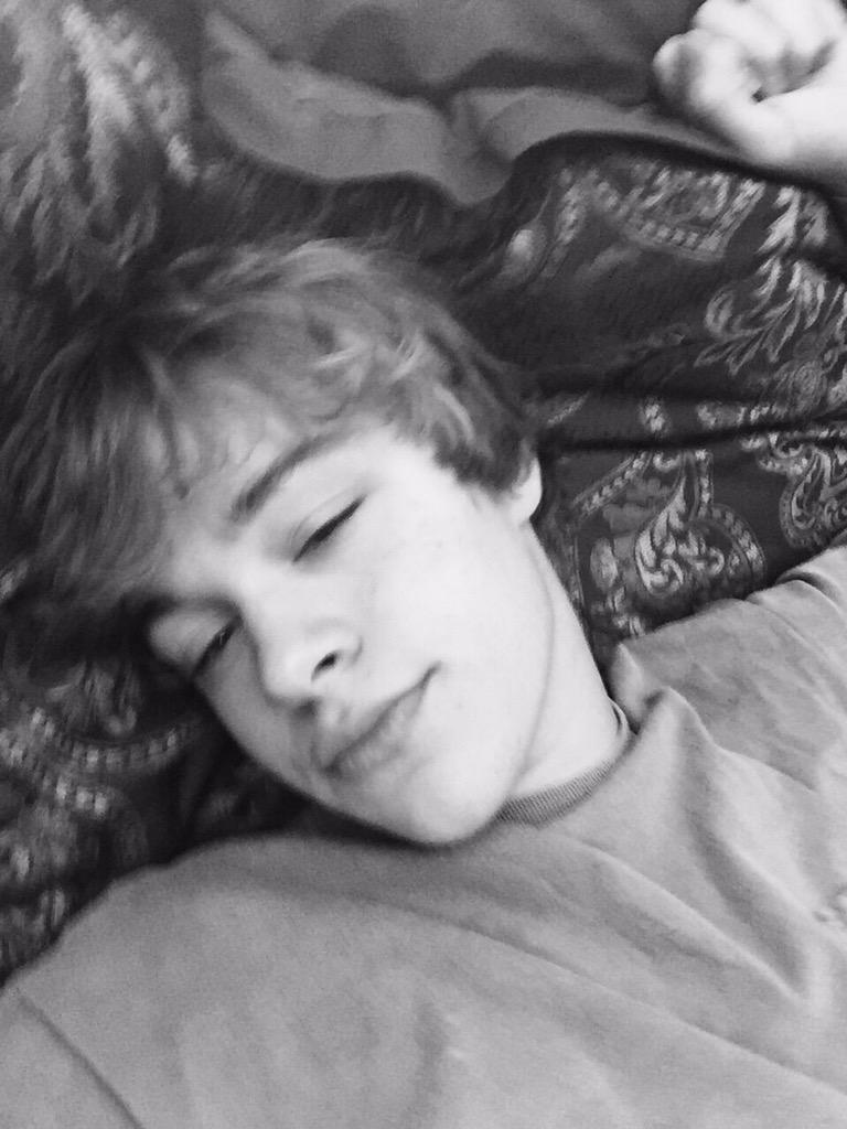 ChristianLeave tweet picture