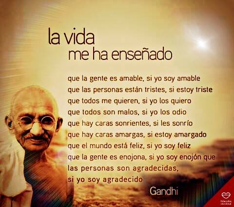 Claudia Castillo on X: Si das amor,recibes Amor,si Sonries recibes  Sonrisas,si abrazas recibiras abrazos #Diosnosama comparte su Amor.   / X