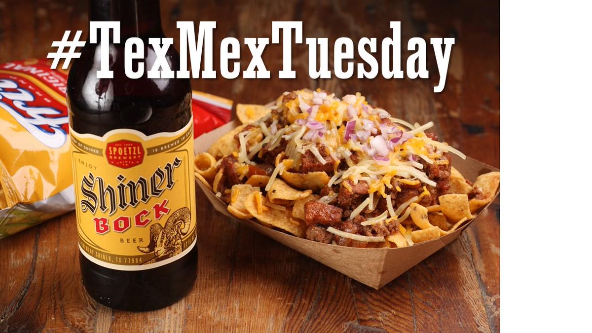 hillcountrybk's tweet image. #TexMexTuesday serving up Frito pie, gorditas, chili nachos. #happyhour #brooklyn