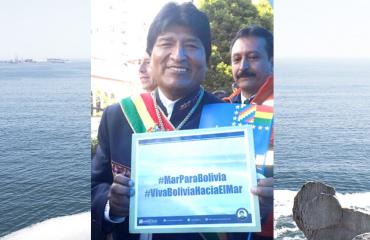 mopsv_Bolivia's tweet photo. Miles de textos inundaron ayer la red social Twitter con mensajes de respaldo a la demanda marítima boliviana http://t.co/7ovPkso3CQ