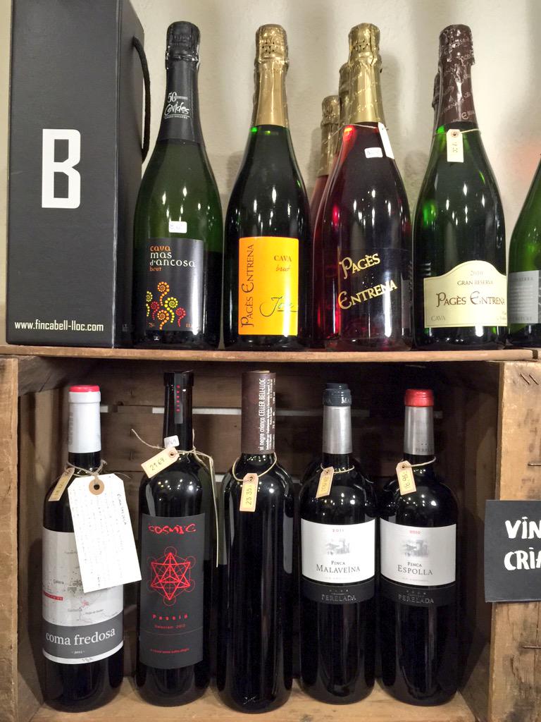 M'agrada venir a buscar els meus vins i caves a la botiga més entranyable del Barri Vell de #Girona, <a href="/Localmarketgi/">LocalMarketGirona</a>.