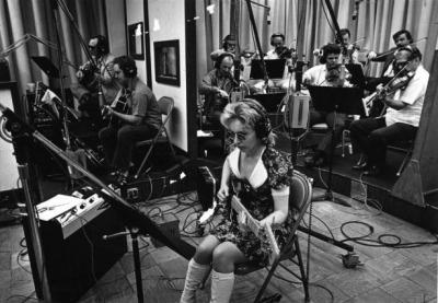 Happy birthday to American bass player Carol Kaye ! 