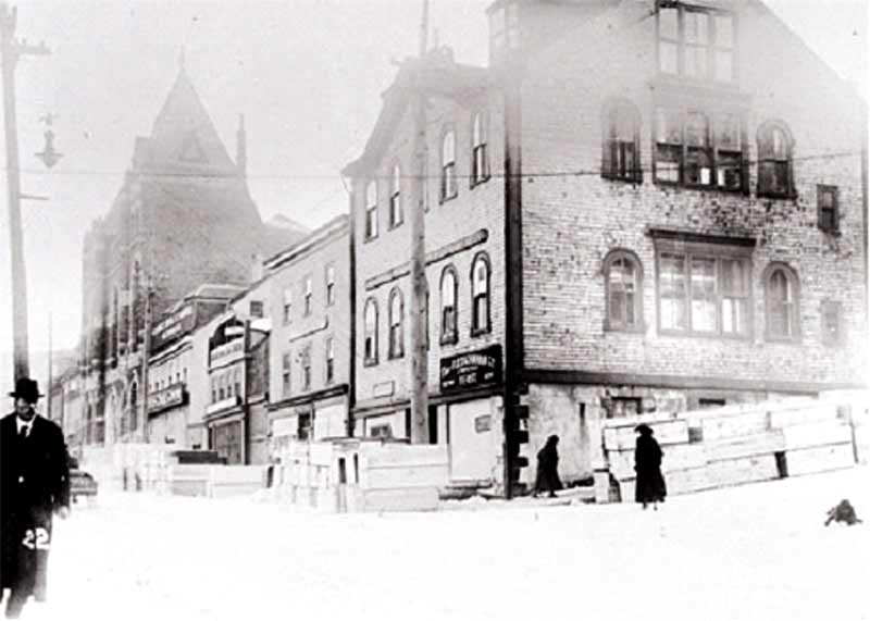 They say The Five Fishermen is haunted. Did you know it used to be a morgue? thehalifacts.ca/the-five-fishe…