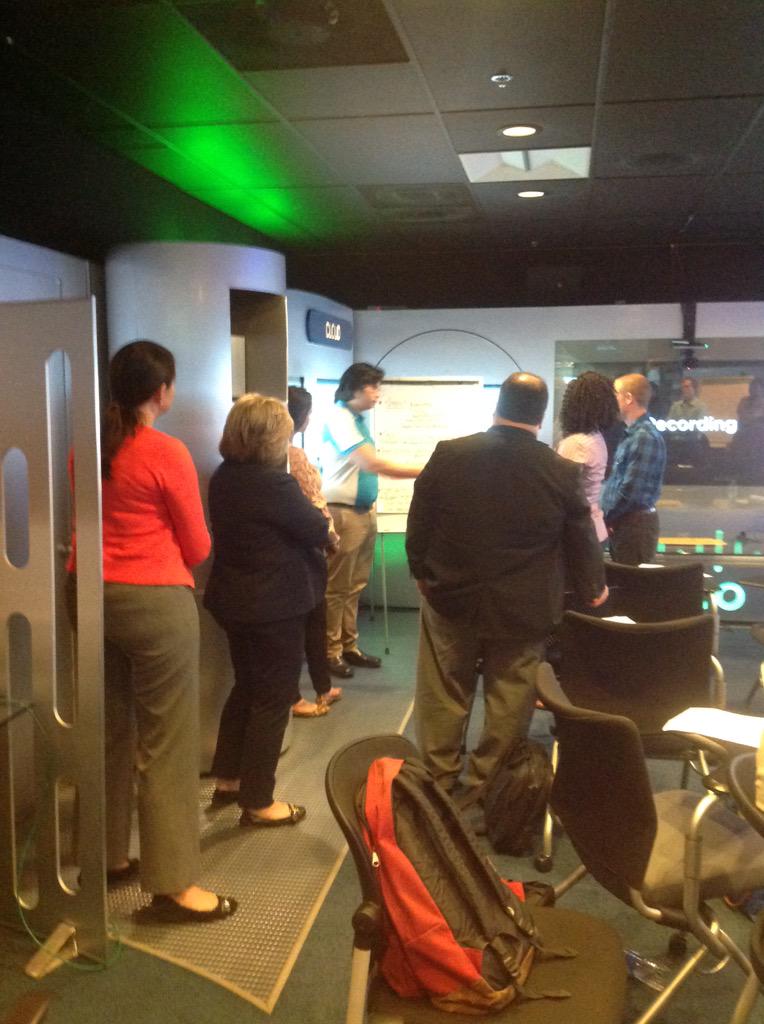 PatGehant's tweet image. #TBTFExLab collaborate on solutions at #Tech_Data solution Center #spcmedia