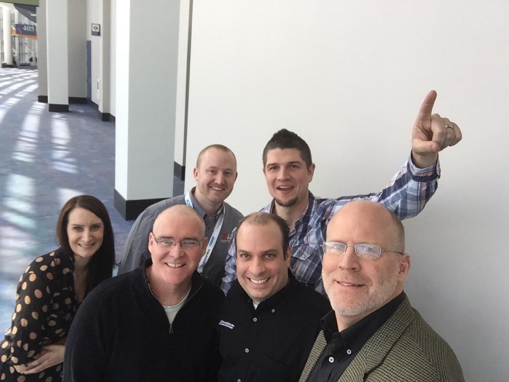 MN_Pallet_Rack's tweet image. Group Selfie time with @rackbuildersinc #promatshow #ProMat2015