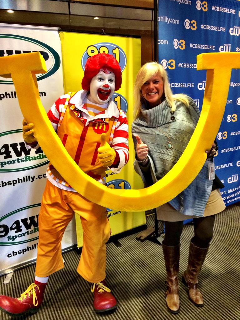 CindyWeb94's tweet photo. We're making smiles happen for kids. Call the @CBSPhilly #RMHCPhoneBank to donate 1-844-977-2273 http://t.co/ApzyLm69tz