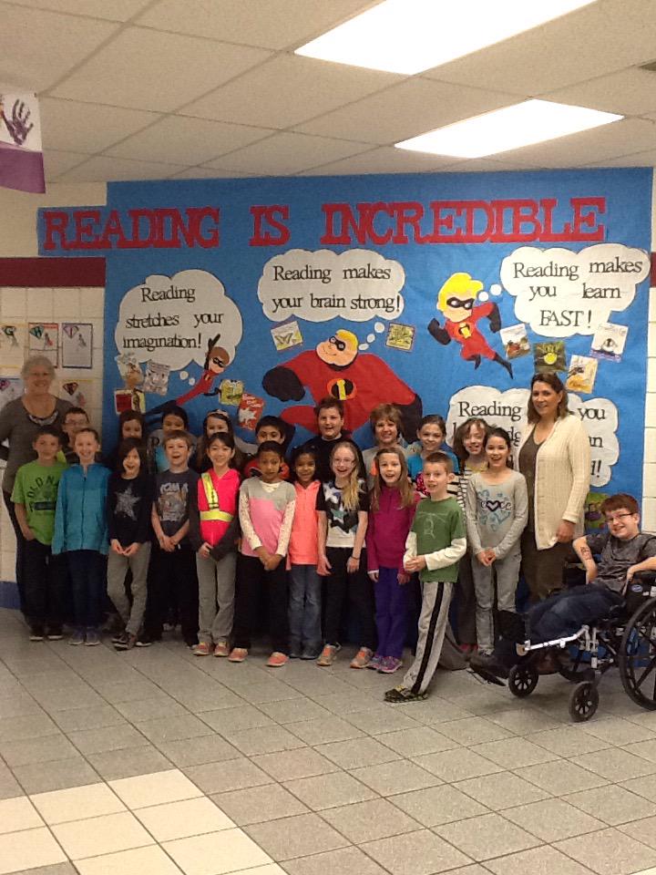 DrRedwolves's tweet photo. "Reading Is Incredible" @ Pleasant Ridge during March is Reading Month! Awesome Job Mrs. Hickey! #PRReads http://t.co/nuwkF6Ggc7