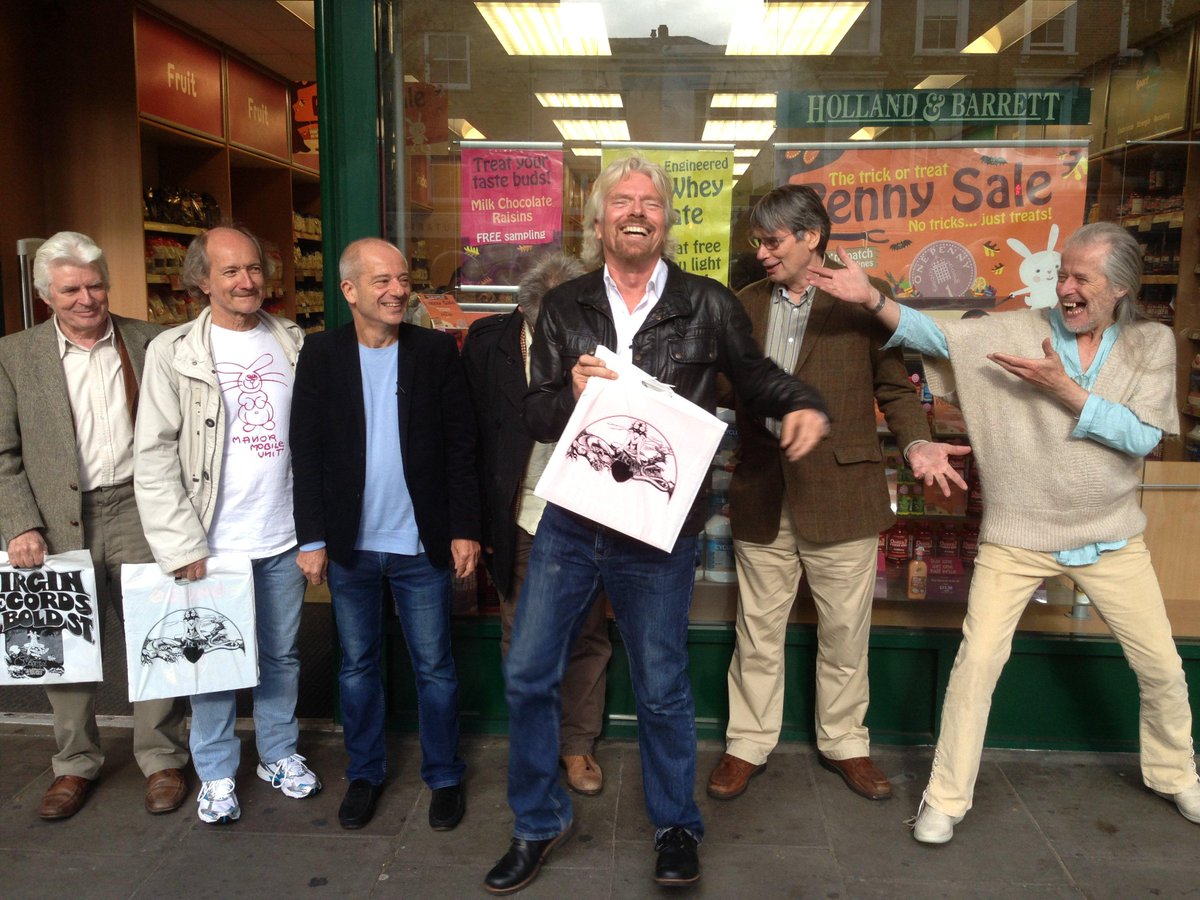 richardbranson's tweet image. To grow as an entrepreneur, you have to learn to delegate: virg.in/htgb