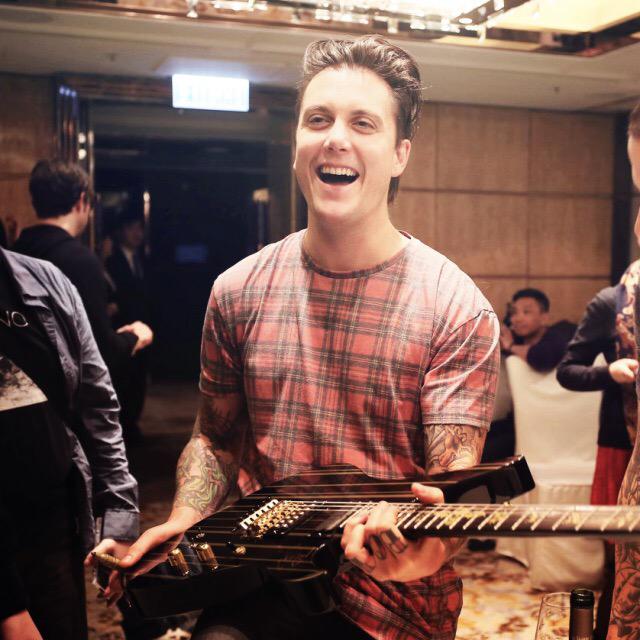 deargoddamn_'s tweet photo. EU AMO ESSA FOTO http://t.co/3c0b2JoY14