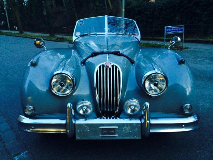 elNegroSantin's tweet image. @Jaguar For sure! Looking forward to watch it! Just has arrived at home after getting some good #FelineVibes !!!🐾👍✌️😎