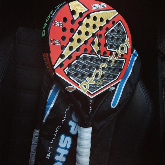 Pala nova dropshot golden 😁✌️ #padel #dropshot de <a href="/jaragones6/">jordi aragones</a>