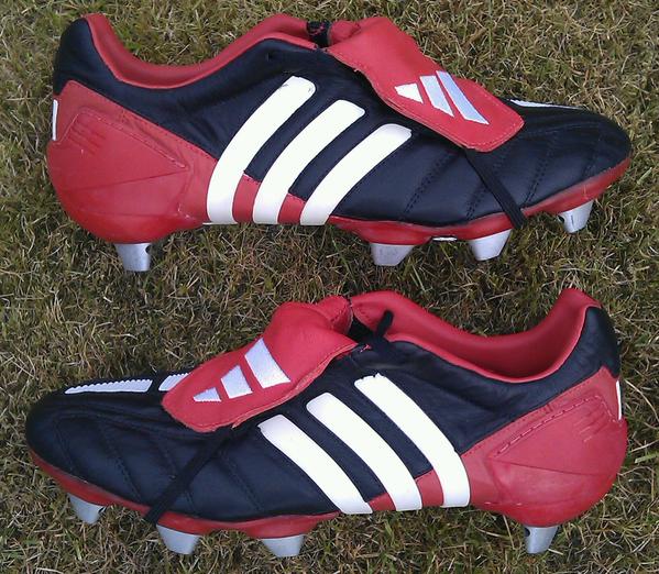 RT if you had these particular era of Preds in any colour!

WHAT A SEXY PAIR OF BOOTS!!!