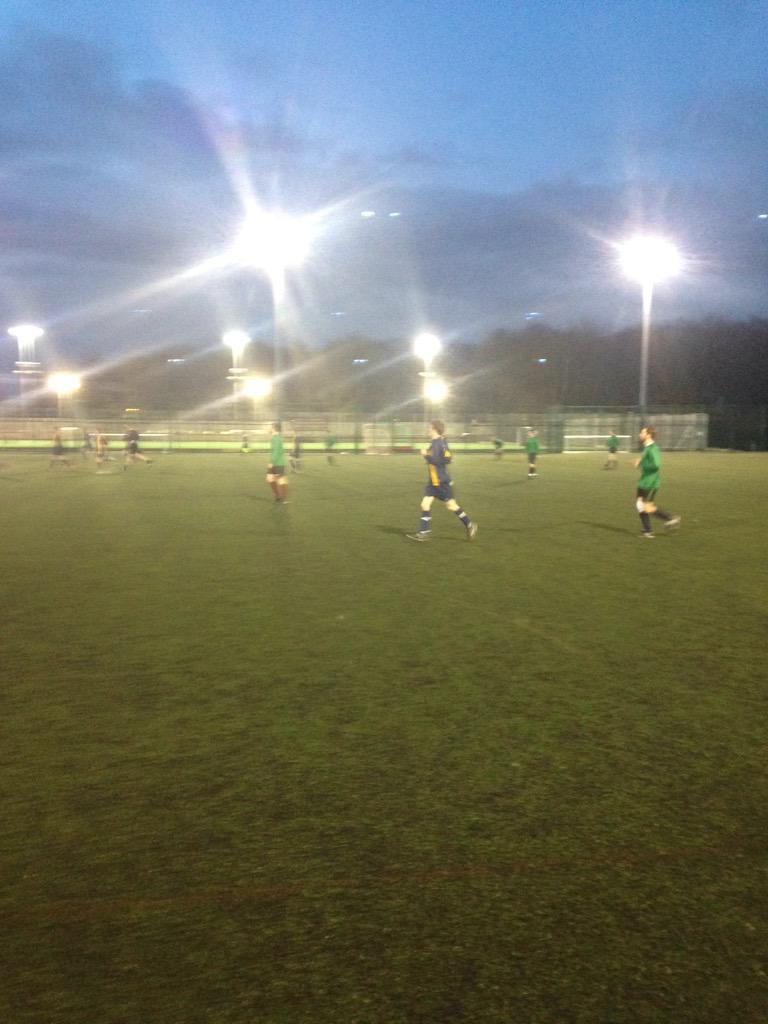 LeedsArts_RAG's tweet photo. Brilliant start to the staff v student game for @MaggiesCentres staff are 1 up! @LeedsCofArt @leedsartsu http://t.co/rRB4jxYycs