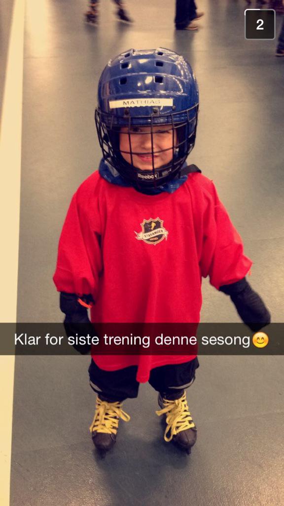 Astridekeland's tweet image. Hockeyfeber i Stavanger! Nevø 4! #2get