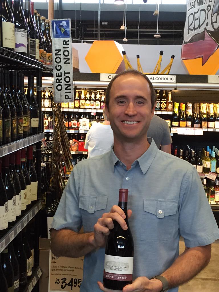 CM_Winos's tweet photo. You have to try the Pinot from @WillametteVV this Friday 4-7 join Derek from the winery! Yum!! http://t.co/Z36591ADqX