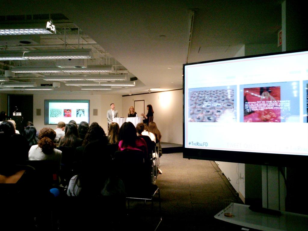 jarettwilkins's tweet photo. Executive Strategy Keynote @mdharvey @AWilkisWilson @TinkerTailor_of #therealFD #fashiondigital #FDMobile http://t.co/FCI7jZQIbS