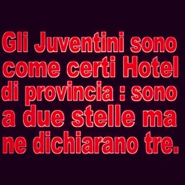 #juvemerda  aaaah ah ah ah aaiuutooo :) :D [NOTTE VAA...] ah ah ah ah by curvanordmilanese