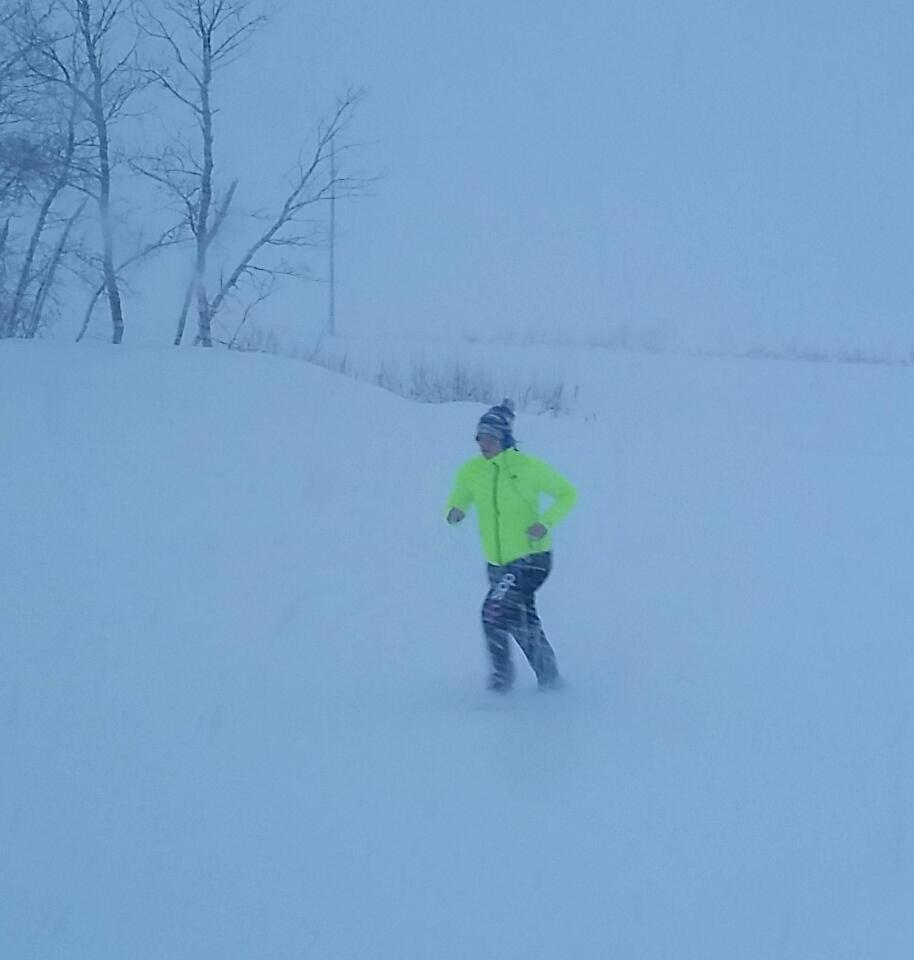LyttleRo's tweet photo. Great night for a jog tash!?!?! Safety never takes a day off! #neonjacket #wecanseeyou http://t.co/hZpdEVkslD