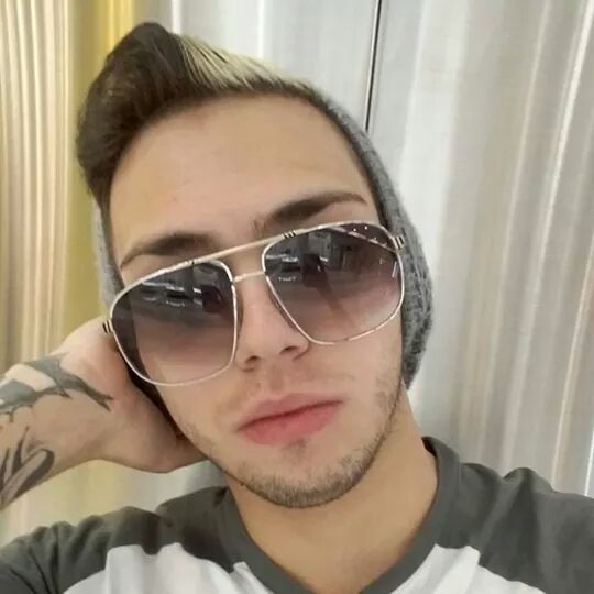 HECTORFALA's tweet photo. #selfie #SinFiltro http://t.co/JpG8uxdUUO