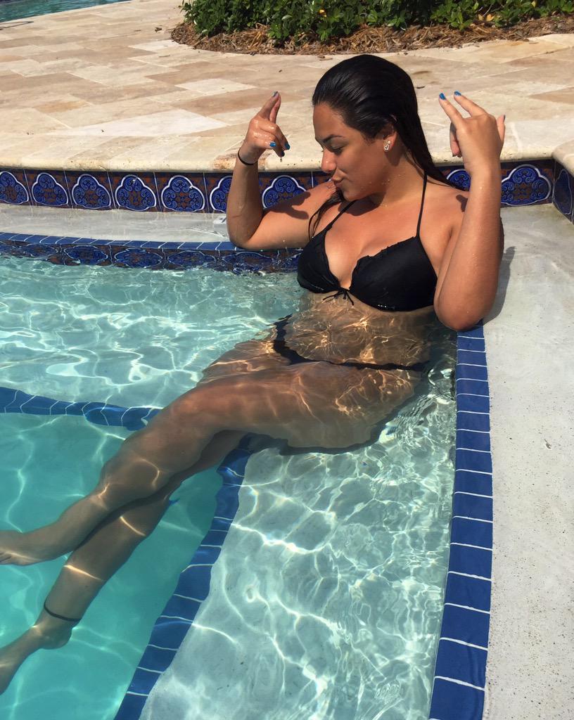 gabsteerzz's tweet image. hella love for #springbreakk