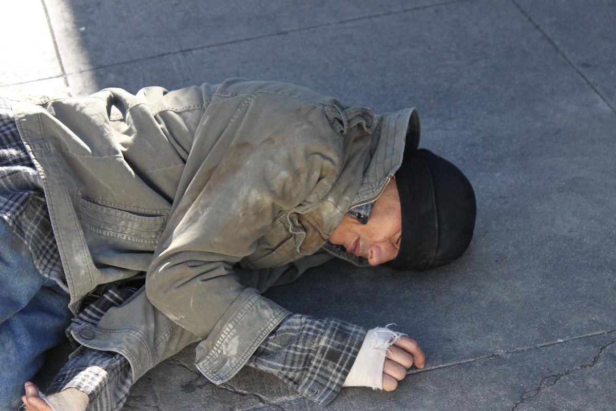 davidlabrava's tweet photo. 6 MONTHS OF PREP 11 DAYS OF FILMING 90 DAYS OF POST...SO FAR AND #STREETLEVEL IS ALMOST DONE.NO ONE SAID IT WAS EASY http://t.co/x02eEldo7p