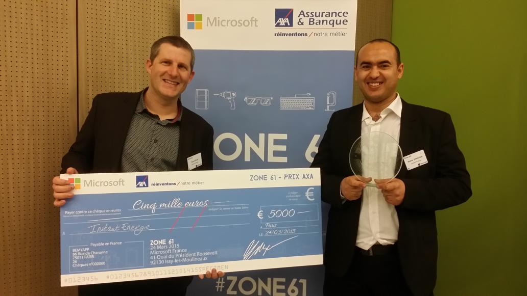 yann_douze's tweet photo. Youpiii ! Avec le #Smartcube, on a remporté le prix AXA. On est super content !!! #zone61 @BeMyAppFR @AXAFrance http://t.co/KWeiKZFEBb