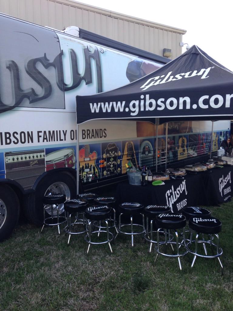 gibsonguitar's tweet photo. Getting ready to party with our friends from @CEA at the @CustomGibson Shop! http://t.co/YwtnGGbUW7