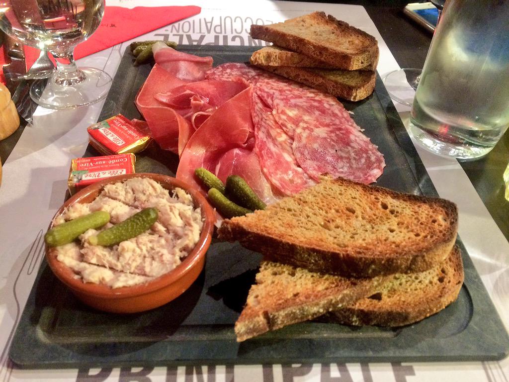 mrpigmx's tweet photo. Bon appetit 🇫🇷 http://t.co/6CO4BL8ZUr