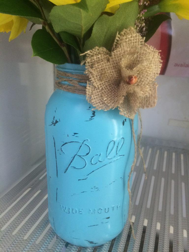 SandysFlowers's tweet photo. We love country things!! http://t.co/Tew5dcozUo